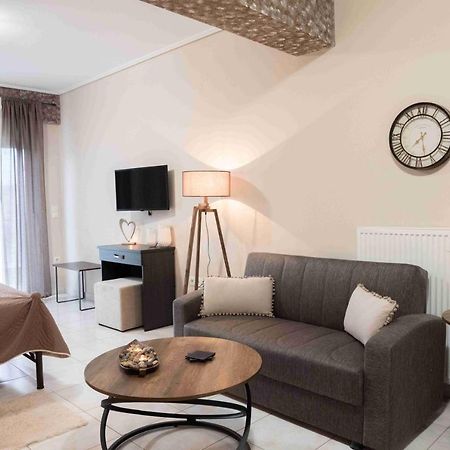 Laconian Collection "Nefeli" Boutique Apartment Sparta Bagian luar foto