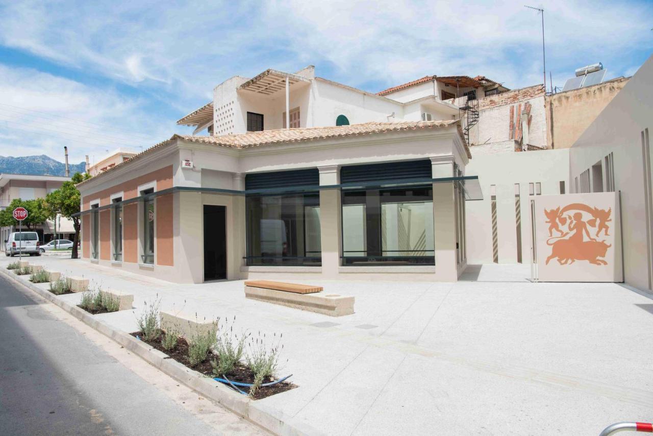 Laconian Collection "Nefeli" Boutique Apartment Sparta Bagian luar foto